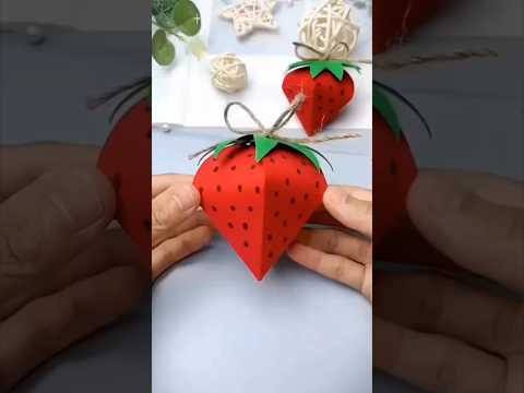 Strawberry gift box
