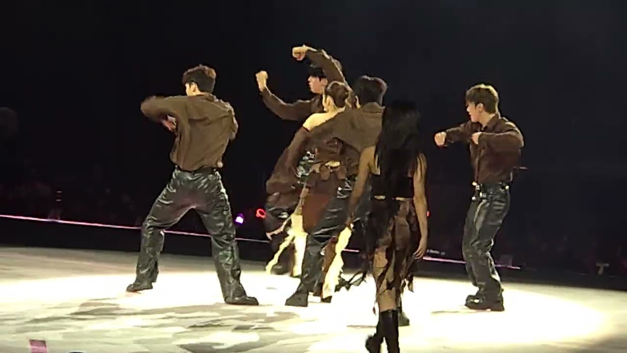 Twice (트와이스) Decaffeinated (Sana Solo) - This is For World Tour Oakland 2026 4K