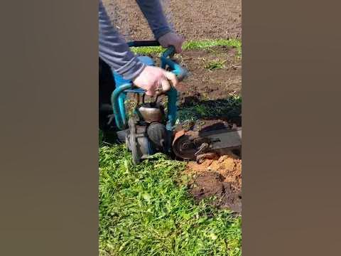 Советская бензопила Дружба в деле - YouTube