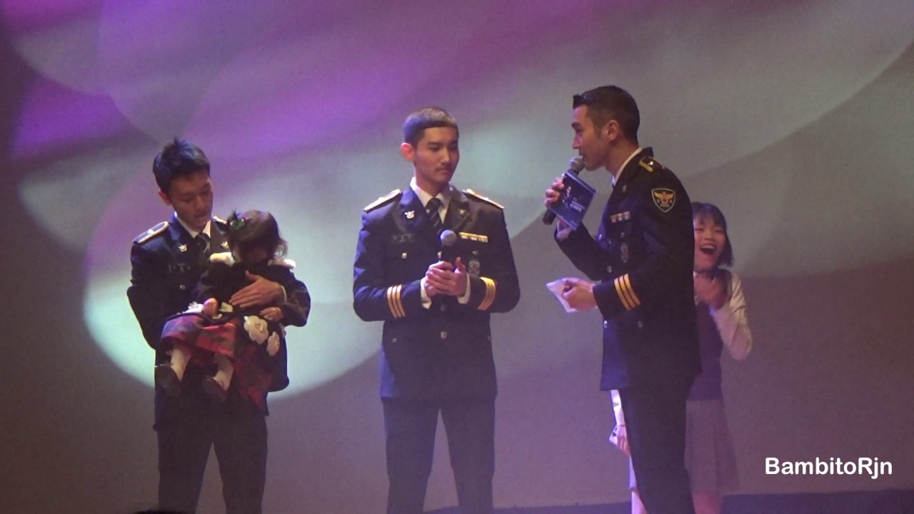 161221 최강창민 서울경찰홍보단 '2016 서울경찰 송년 힐링콘서트' 선물 증정