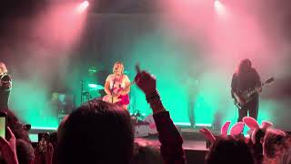 Weeds beach bunny live Boston