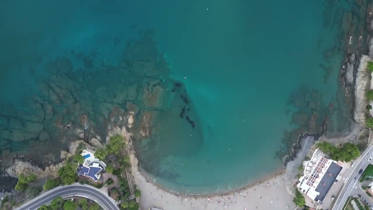✨ Llançà vue du ciel | Plages, baie & Sant Pedre de Rodes en drone 4K (Catalogne)
