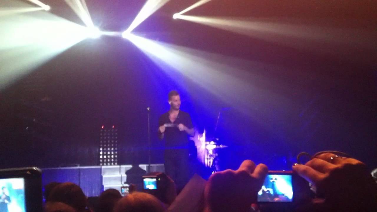 Surprise Pas sans Toi - M Pokora - 03 Décembre 2011 - Lille