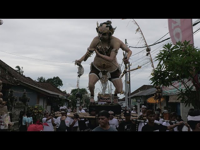 Penatahan Ogoh-ogoh 2024 class=