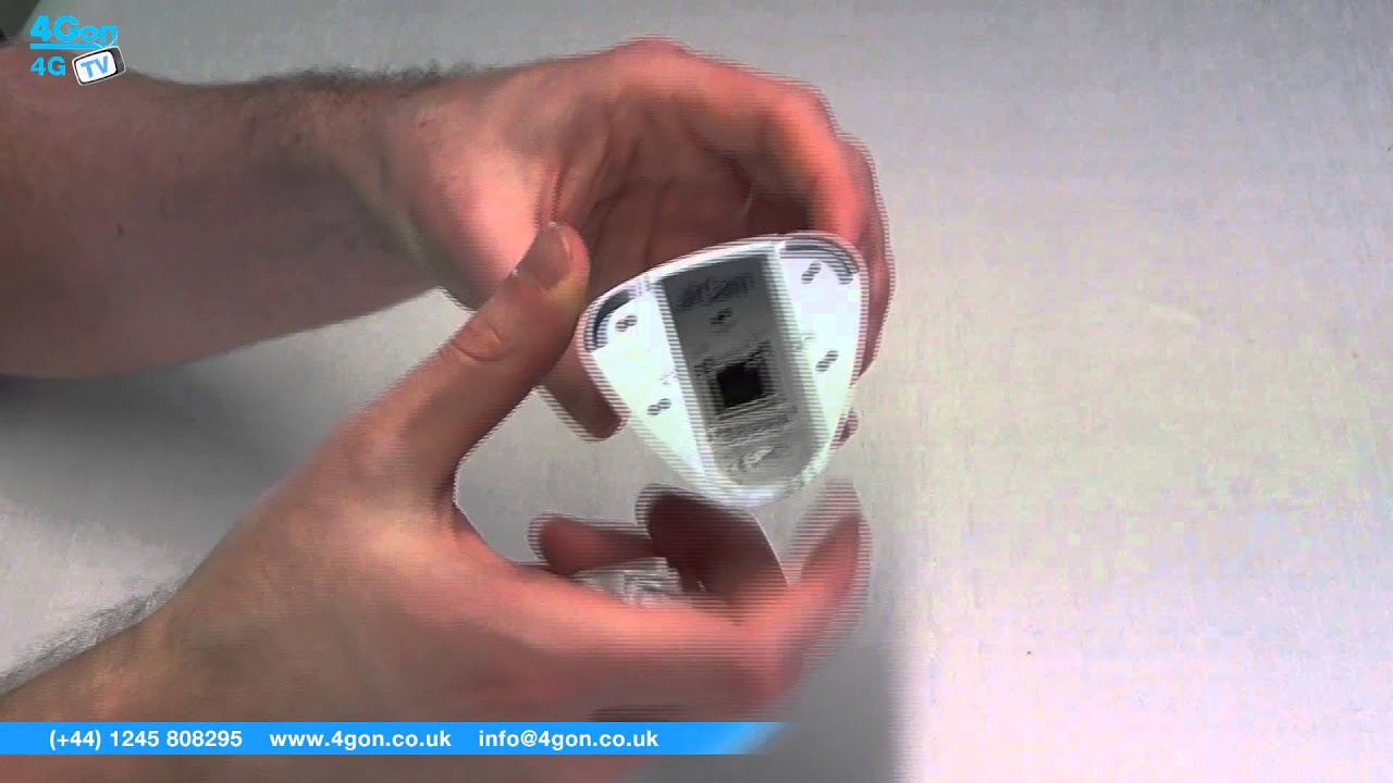Ubiquiti AirCam Dome IP Camera – Indoor/Outdoor 720p HD PoE Surveillance Camera With AirVision Software
