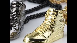 AJ1 Sneakers Pendant in Gold on Helloice.com