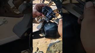 Yamaha FZ dis pad changing#viral #mechanicalengineering #Dk Auto centre