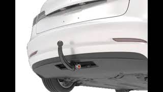 Tesla Model 3 - Connecting and Disconnecting Tow Hitch