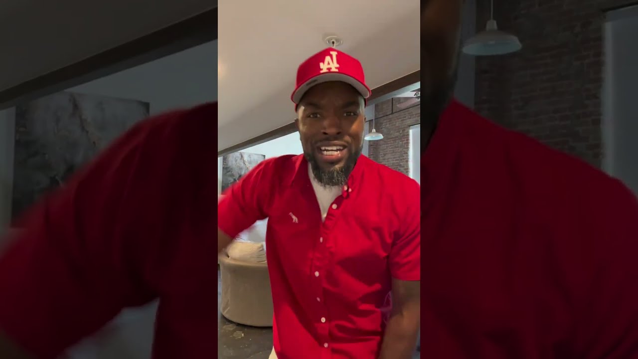 Пьяный парень Дэвин!