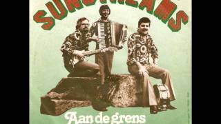 Video thumbnail of "Aan de grens van de duitse heuvelen-De sunstreams"