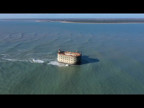 The Nouvelle-Aquitaine video guide places Fouras within the chain of forts at the Charente estuary, including Fort Vauban and Fort Enet. That wider frame helps explain why a seaside walk repeatedly meets military architecture. The film is a useful heritage preview; visitors should still check which sites are open and which require guided, tide-dependent access.