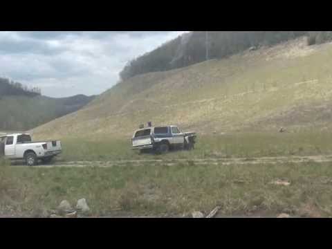 30lbs of tannerite vs 79 Ford Bronco