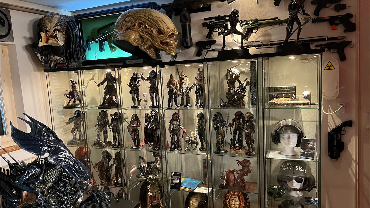 300 Alien & Predator Props in under 9 minutes (Current & Epic) - YouTube