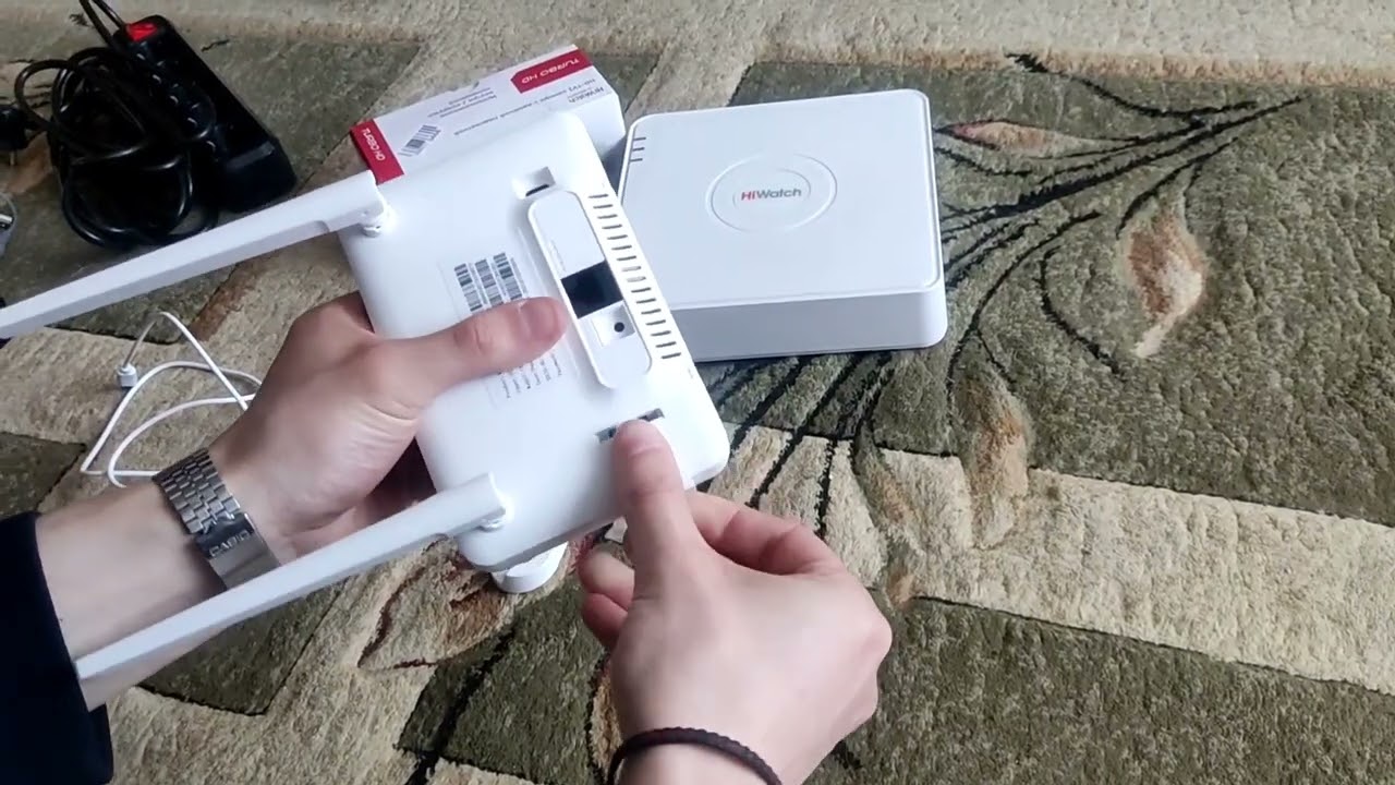 БЮДЖЕТНОЕ ВИДЕОНАБЛЮДЕНИЕ HIWATCH DS-H104Q С КАМЕРАМИ DS-T200A (B) 2.8мм