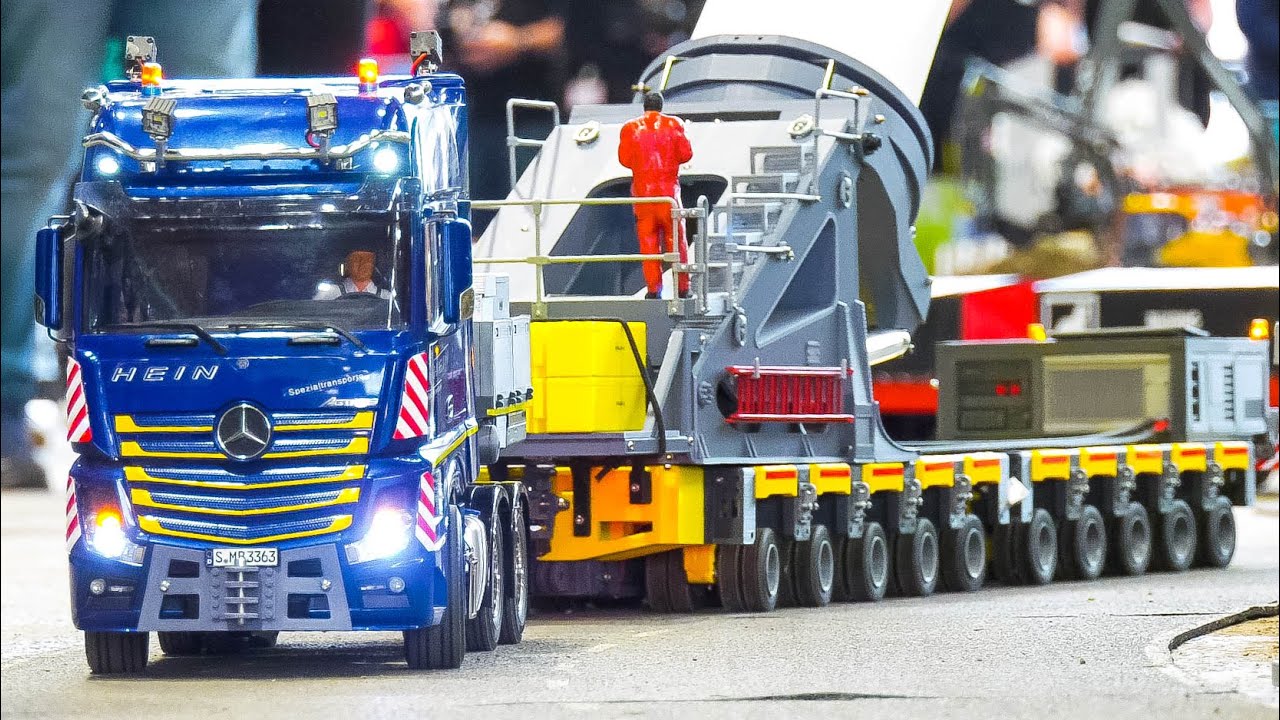 MEGA RC TRUCKS, RC EXCAVATOR ZX135US, RC DOZER LESU DT60, RC