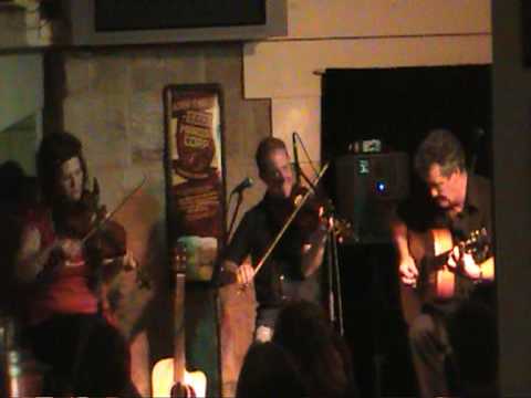 Irish Fiddle Tunes: The Earl's Chair/The Torn Jacket