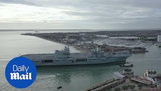 HMS Queen Elizabeth returns to Portsmouth ahead of Christmas