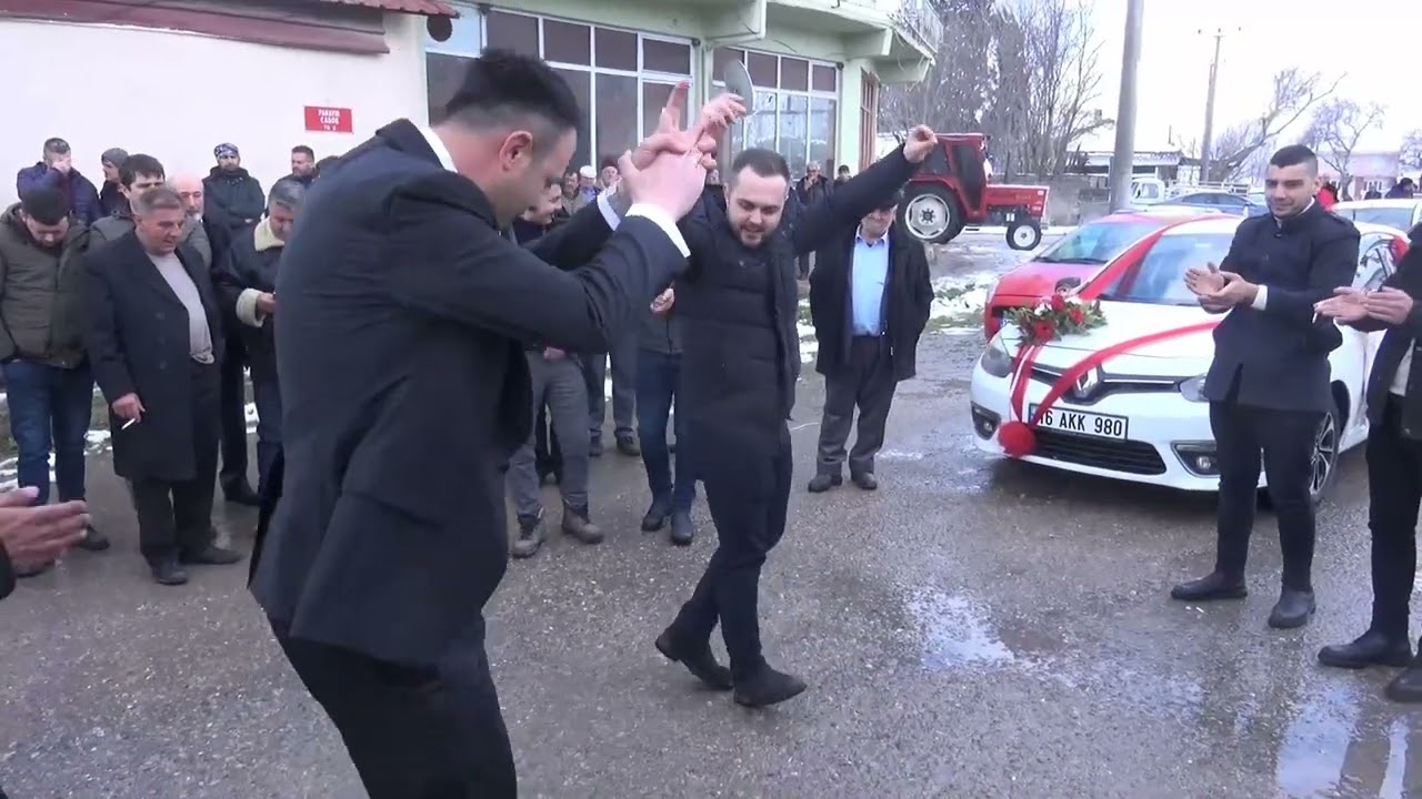 Mustafakemalpaşa Tepecik Köyü Eren Örenç Kardeşimizin gelin alıcı çalgısı