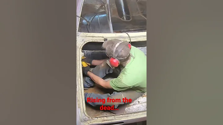 70’ Duster comes to life! #nonamenationals #mopar #viral #shorts #racecar #racecarbuild #bigtire