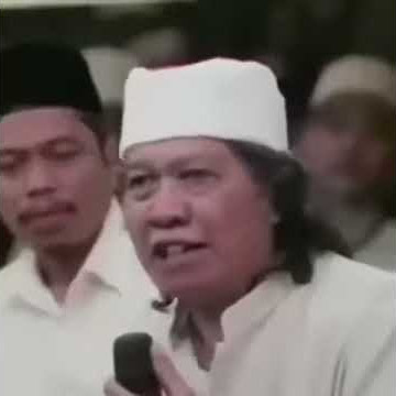 Atas dasar apa kamu jahat kepada rakyat - CAK NUN