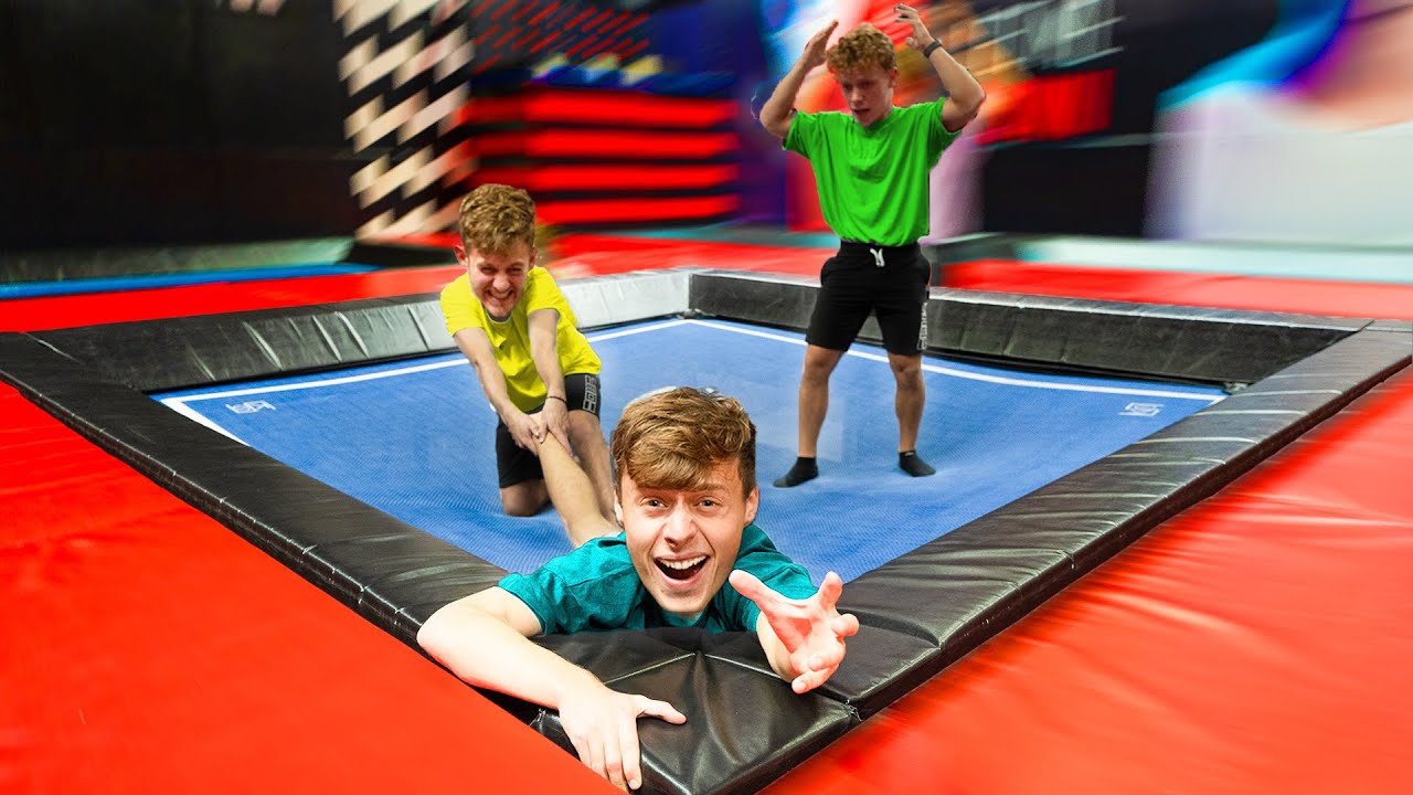 De Video Stopt Als Wij De Trampoline Verlaten
