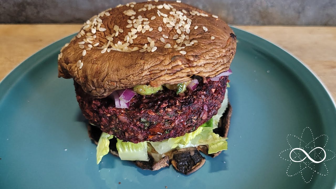 Raw Vegan Beet Burger💕😋