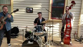 Rat A Tat Tat - Billy Cart Crash