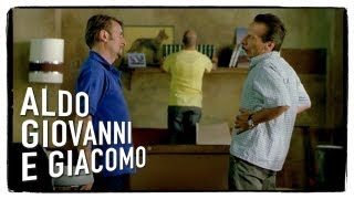 La radiamo al suolo questa merda di casa! - Chiedimi se sono felice di Aldo Giovanni e Giacomo