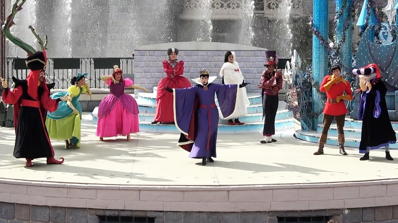 It's Good To Be Bad with the Disney Villains FULL Show at Disneyland Paris 2018 Halloween (English)