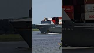 Feederschiff Container Ausfahrt Hafen Hamburg Elbe Deutschland Germany Vessel Schiff Containerschiff