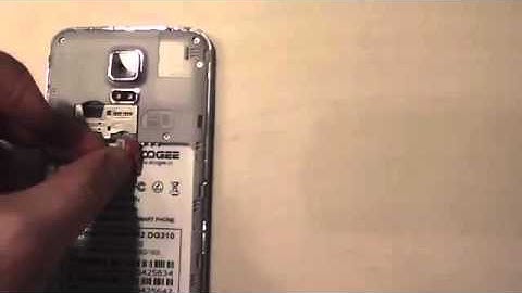 how to correctly insert a sim card into Doogee