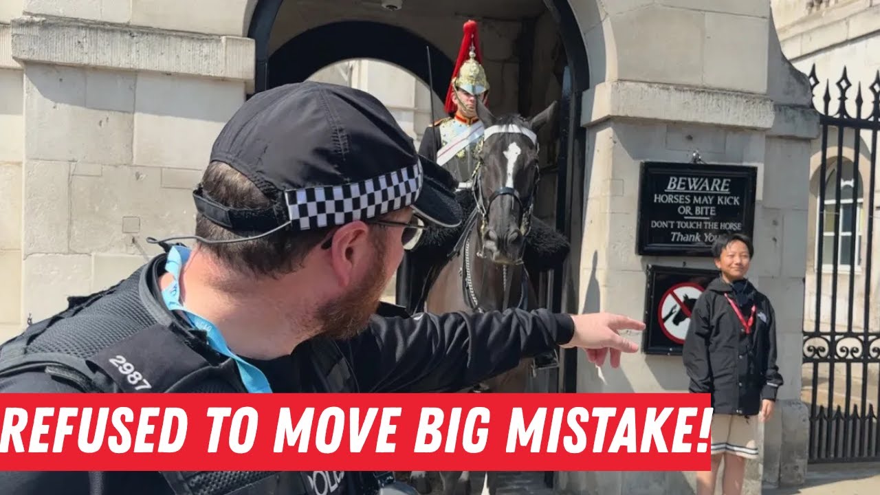 Police STEP IN After Chinese Tourists Ignore Guard’s Orders