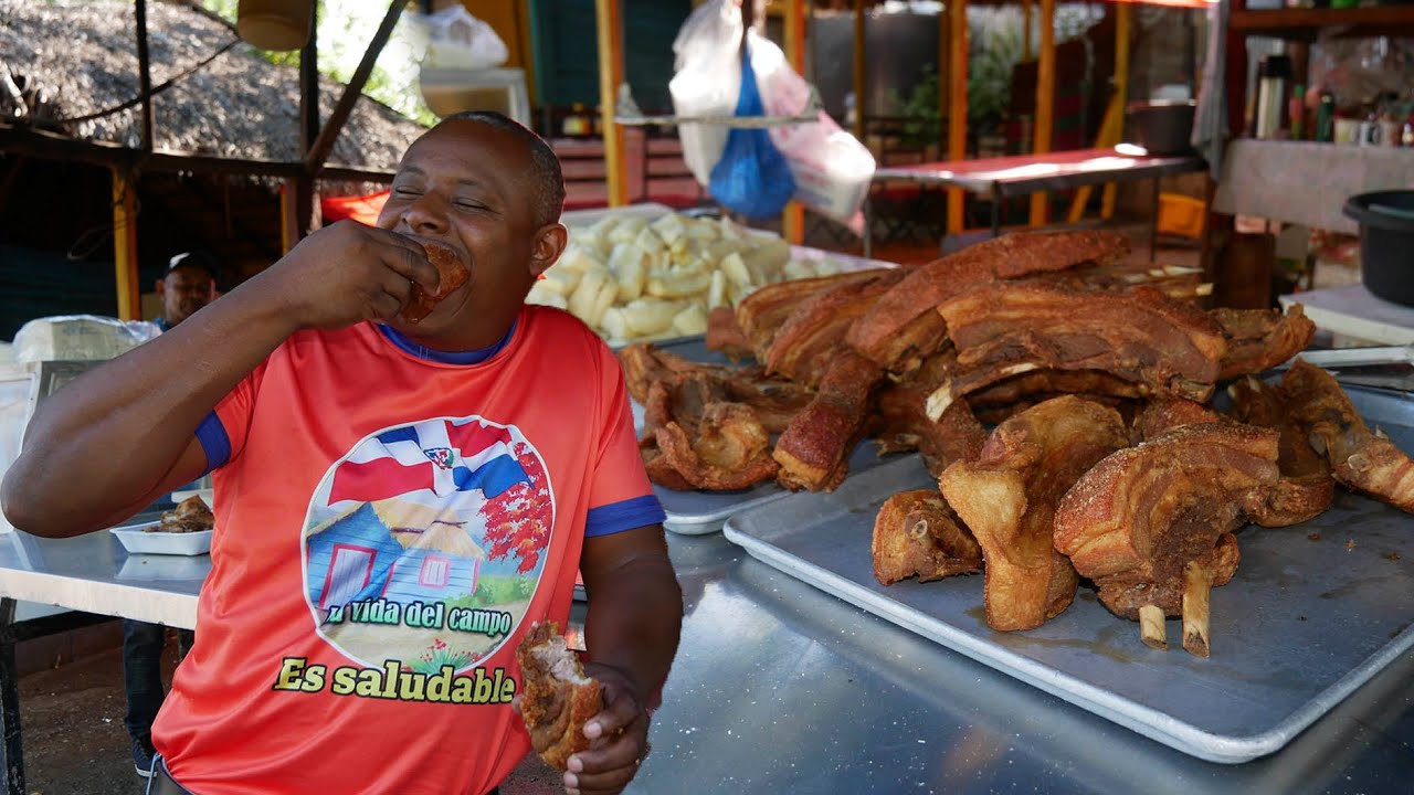 Probando el mejor chicharrón del pueblo ¡No lo vas a creer!