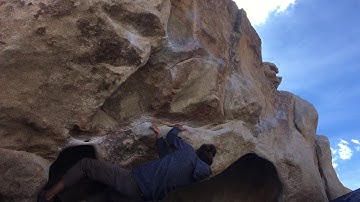 False Hueco Traverse (V2) Joshua Tree National Park
