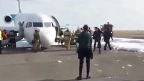 Qual é o relevo do Cazaquistão?