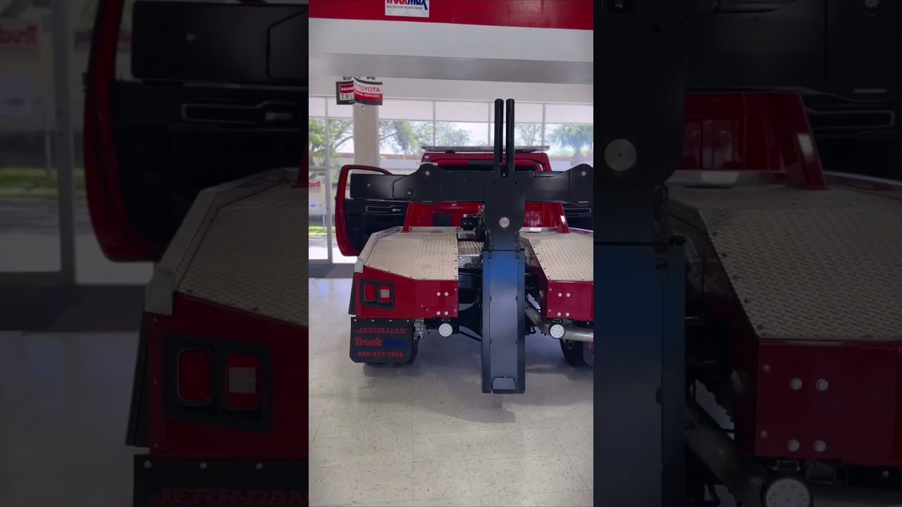 Jerr-Dan selfloaders at TruckMax.  #wreckers #jerrdan #selfloadertruck #towtruck #towtrucks #wrecker