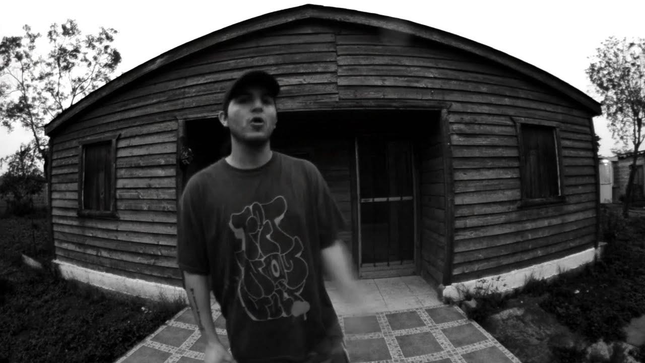 PIENSO - UNDER SIDE 821 (Video Oficial)