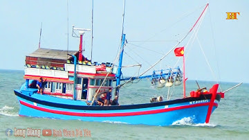 Cảnh Quay pha Súc // Giã Cào Lagi Về Cảng Rất Đông