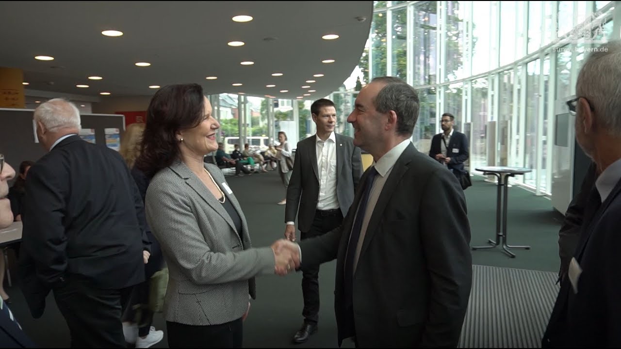 Update Eröffnung des Medical Valley Centers in Bamberg - Bayern