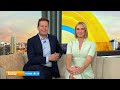 Woman goes viral signing for deaf partner at Alex Warren concert | Today Show Australia