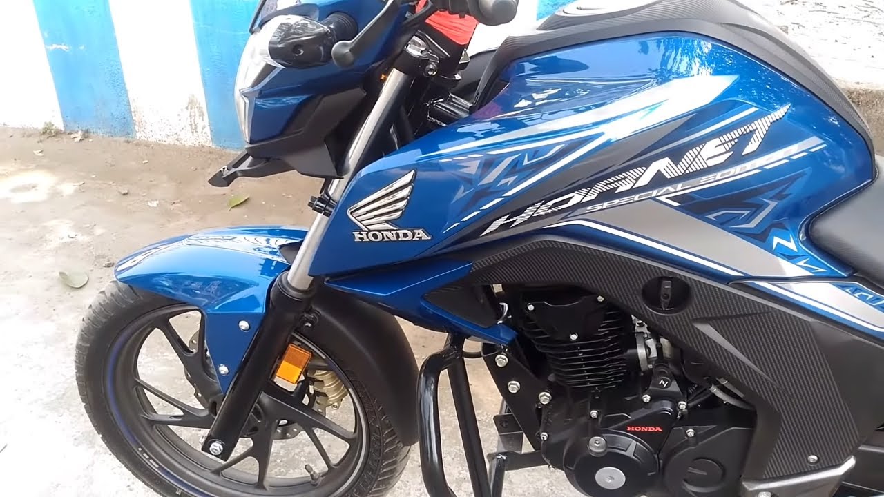 Honda Hornet 160r New Blue Color Youtube