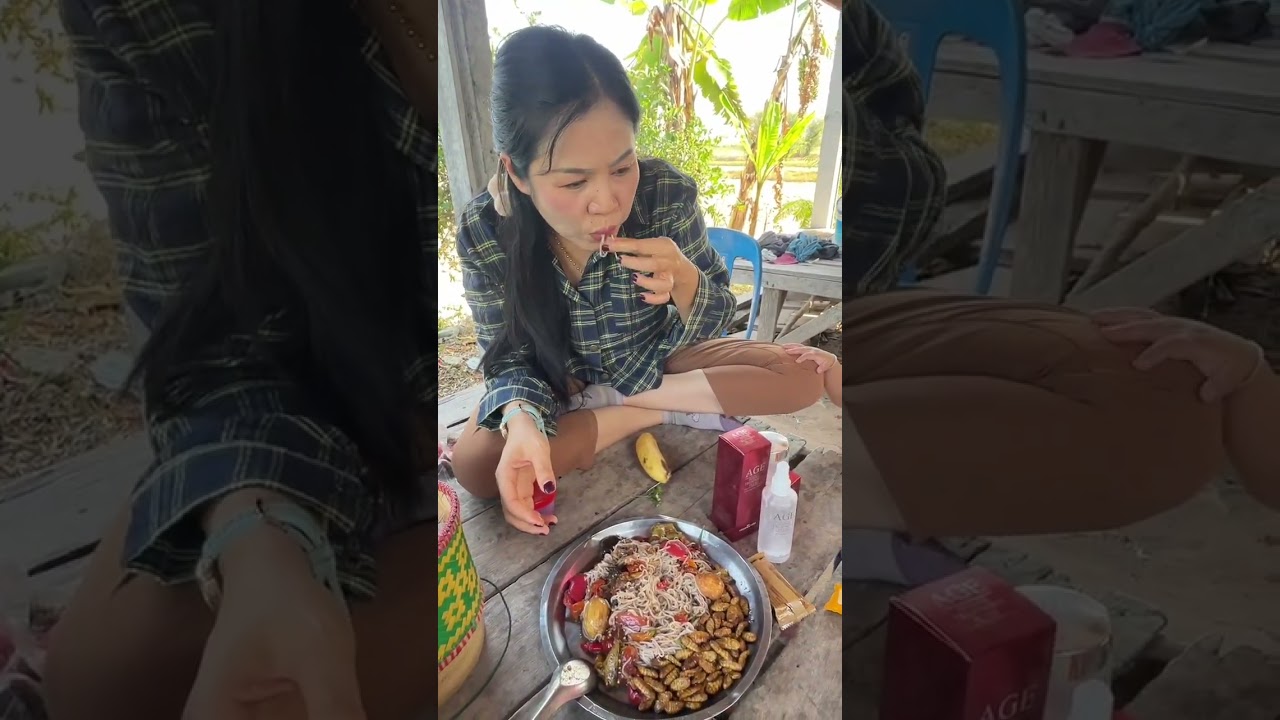 กินตำขนมจีนอยู่นา