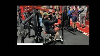 Iso-lateral front lat pull down execution