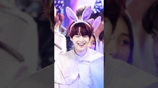 Yoongi Cute Picture 💜 Wallpaper ll #suga #yoongi #bts