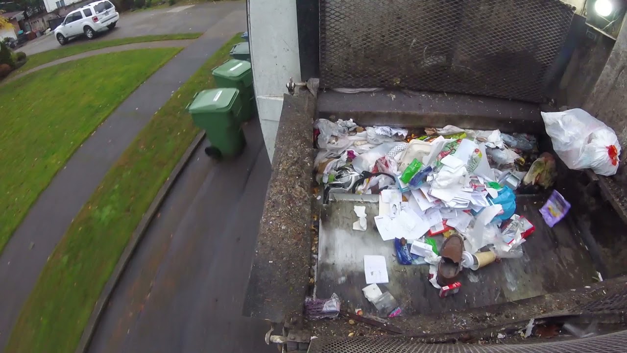 Garbage Truck Packing Out