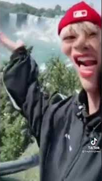 video bengek taehyung 😭🤣