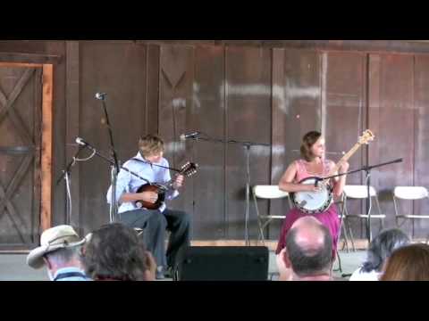 Lori & Louisa at Topanga Banjo & Fiddle Contest May 17, 2009