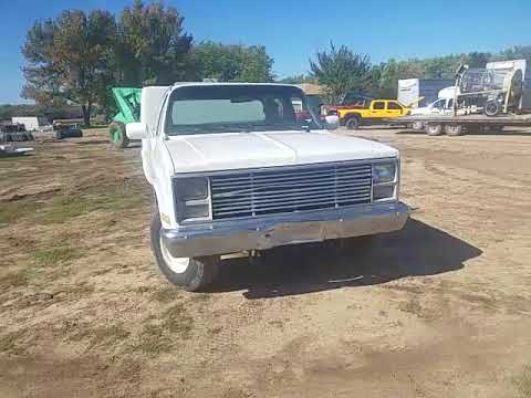 1986-chevrolet-4-door-pickup-truck