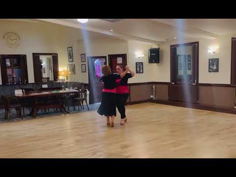 Basic Foxtrot - IDTA Associate figures only