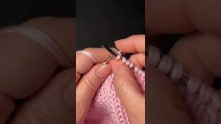 Satisfying Pink Knitting Stitch Technique